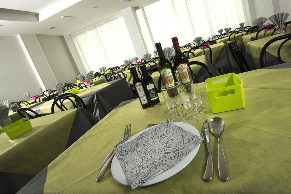 Hotel Scarlet Rimini Exterior foto